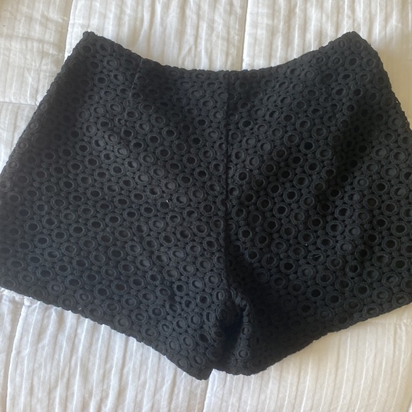 Knit detail shorts - Picture 2 of 2